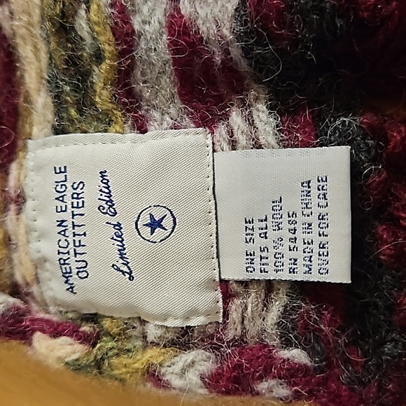 American Eagle limited edition 100% wool scarf - Picture 3 of 3